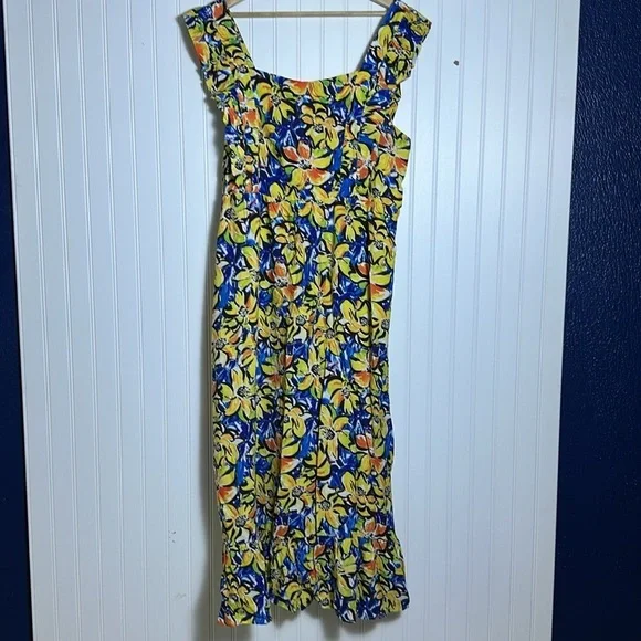 Skies are Blue Curvy, Size 1X floral Midi  dress, lined smoked Back ruffle trim - Picture 3 of 13